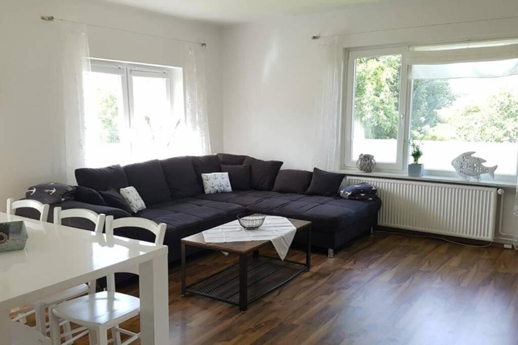 Gemuetliche Haushaelfte Mit Garten Und Terrasse Flensburg Exterior foto